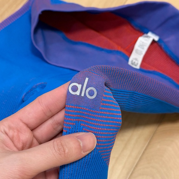 LIKE NEW Alo Yoga Women’s Illusion Seamless High-Waist Ribbed Leggings - Picture 4 of 5